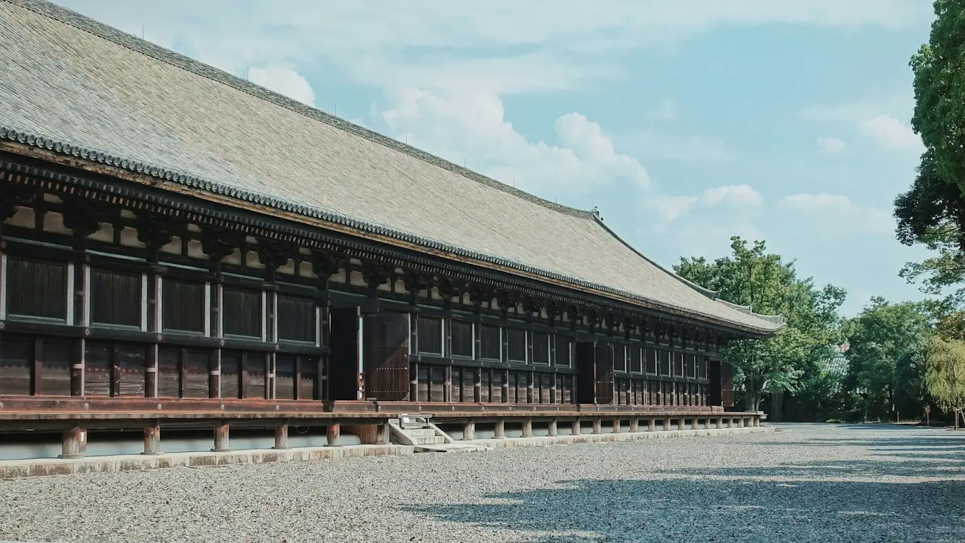 Le long hall de bois de Sanjūsangen-dō